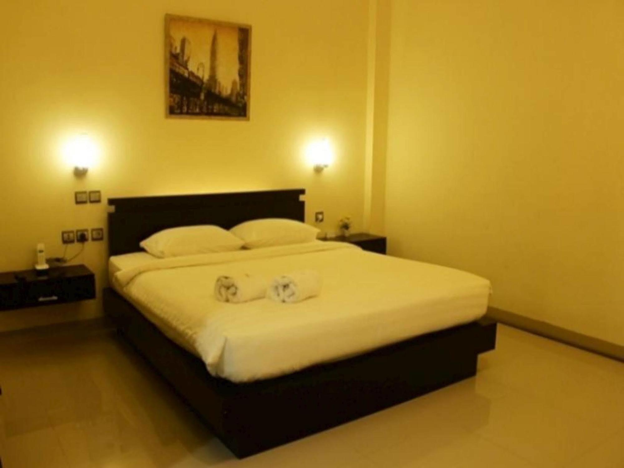 Guardian Family Hotel Sorong Exterior photo